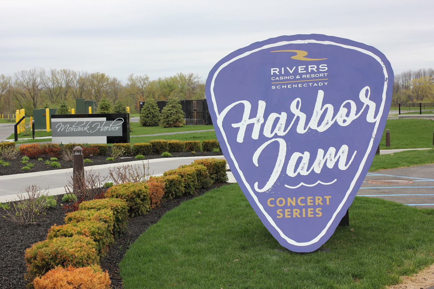 Harbor Jam Concert Series Returns to Mohawk Harbor